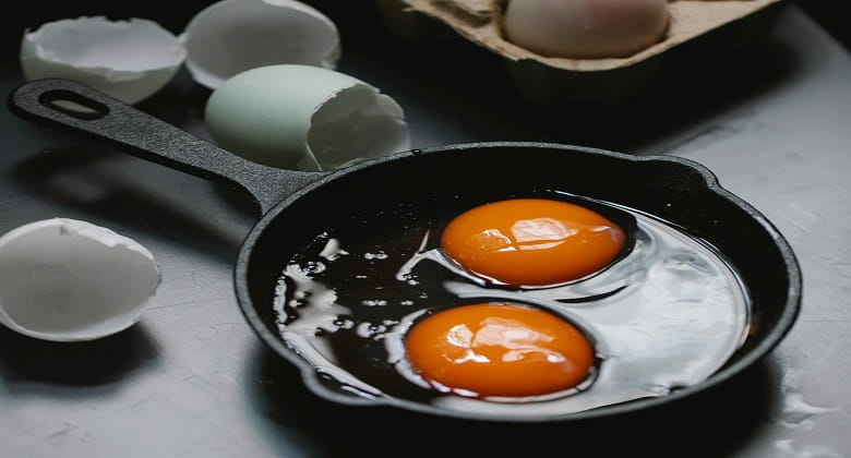 Cookware Materials Guide: Stainless Steel vs Non-Stick vs Cast Iron Explained